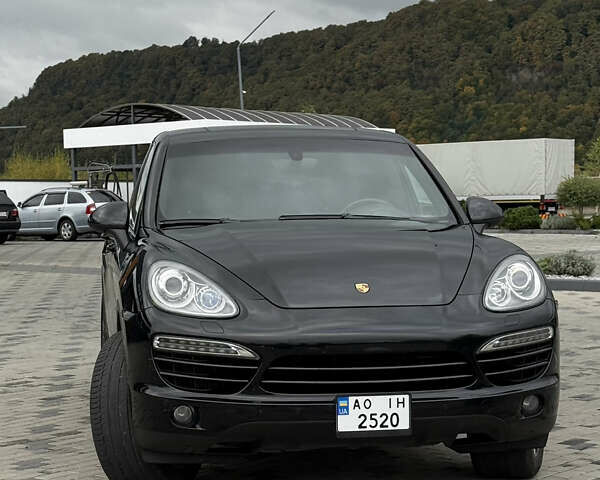 Черный Порше Каен, объемом двигателя 2.97 л и пробегом 215 тыс. км за 22900 $, фото 1 на Automoto.ua