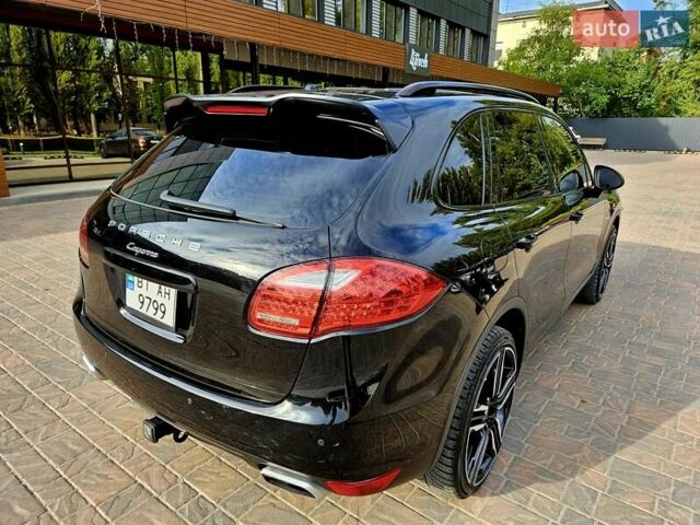 Порше Каен 2013 в Полтаве на Automoto.ua Черный Порше Каен, объемом двигателя 2.97 л и пробегом 258 тыс. км за 20950 $, фото 37 на Automoto.ua