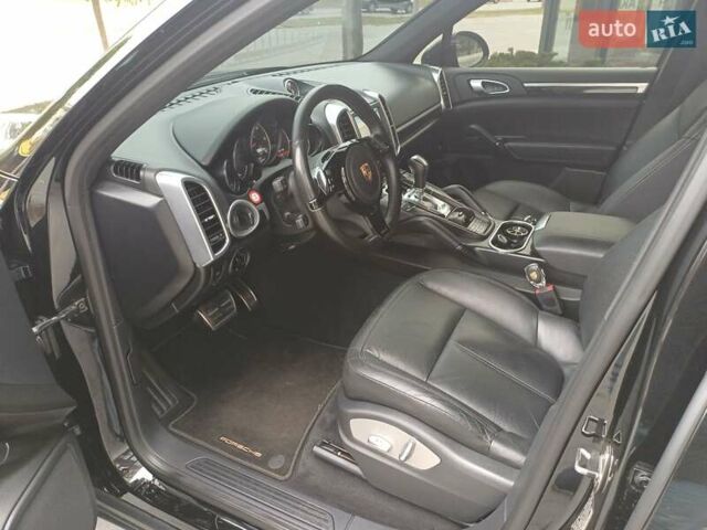 Чорний Порше Cayenne, об'ємом двигуна 3 л та пробігом 218 тис. км за 24000 $, фото 1 на Automoto.ua