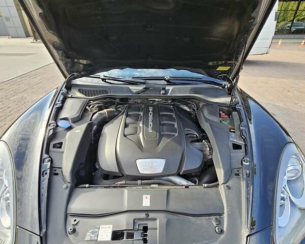 Порше Каен 2013 в Полтаве на Automoto.ua Черный Порше Каен, объемом двигателя 2.97 л и пробегом 258 тыс. км за 20950 $, фото 123 на Automoto.ua