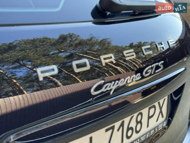 Черный Порше Каен, объемом двигателя 4.8 л и пробегом 270 тыс. км за 17500 $, фото 5 на Automoto.ua