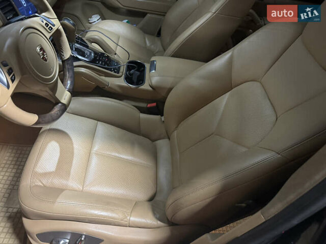 Черный Порше Каен, объемом двигателя 2.97 л и пробегом 234 тыс. км за 25200 $, фото 4 на Automoto.ua