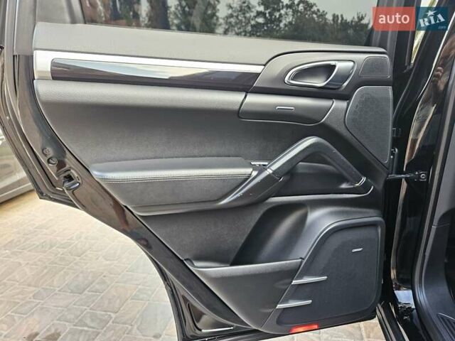 Порше Каен 2013 в Полтаве на Automoto.ua Черный Порше Каен, объемом двигателя 2.97 л и пробегом 258 тыс. км за 20950 $, фото 73 на Automoto.ua