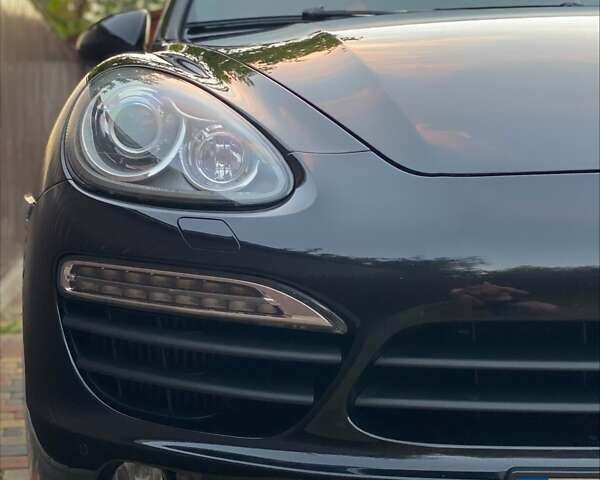 Чорний Порше Cayenne, об'ємом двигуна 4.2 л та пробігом 257 тис. км за 27999 $, фото 10 на Automoto.ua