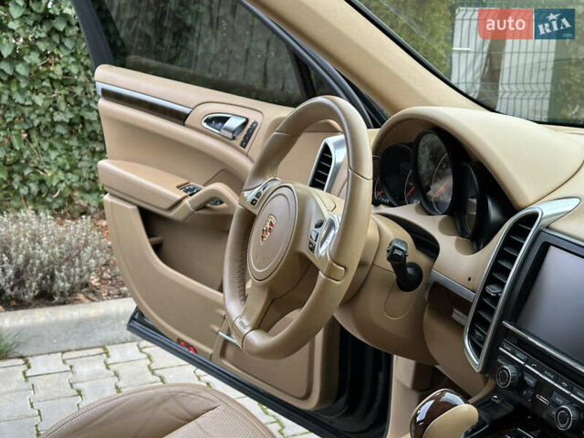 Черный Порше Каен, объемом двигателя 3.6 л и пробегом 160 тыс. км за 17500 $, фото 44 на Automoto.ua