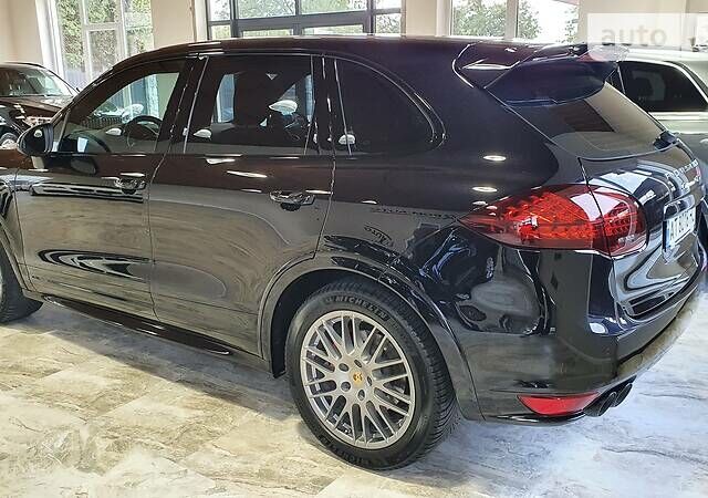 Чорний Порше Cayenne, об'ємом двигуна 4.8 л та пробігом 113 тис. км за 35500 $, фото 5 на Automoto.ua