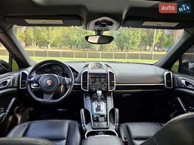 Порше Каен 2013 в Полтаве на Automoto.ua Черный Порше Каен, объемом двигателя 2.97 л и пробегом 258 тыс. км за 20950 $, фото 82 на Automoto.ua