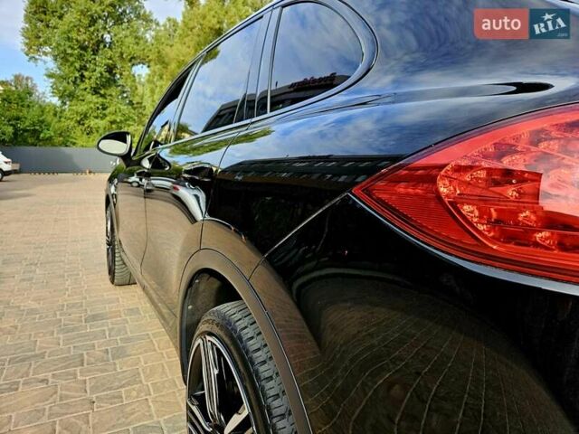 Порше Каен 2013 в Полтаве на Automoto.ua Черный Порше Каен, объемом двигателя 2.97 л и пробегом 258 тыс. км за 20950 $, фото 46 на Automoto.ua