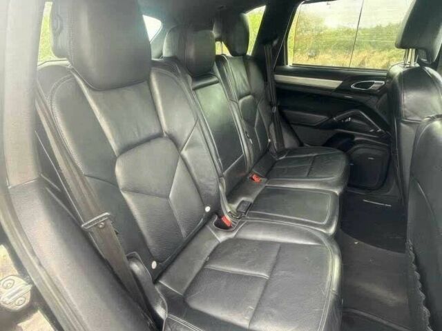 Черный Порше Каен, объемом двигателя 3.6 л и пробегом 89 тыс. км за 6700 $, фото 10 на Automoto.ua