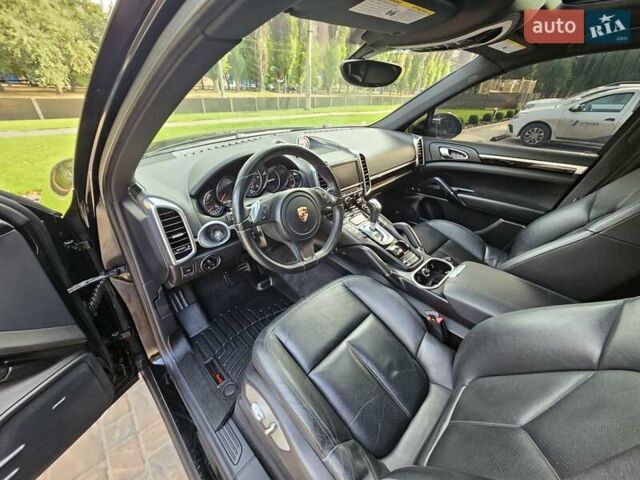 Порше Каен 2013 в Полтаве на Automoto.ua Черный Порше Каен, объемом двигателя 2.97 л и пробегом 258 тыс. км за 20950 $, фото 103 на Automoto.ua