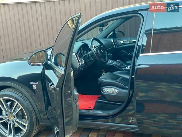 Чорний Порше Cayenne, об'ємом двигуна 4.2 л та пробігом 257 тис. км за 27999 $, фото 13 на Automoto.ua