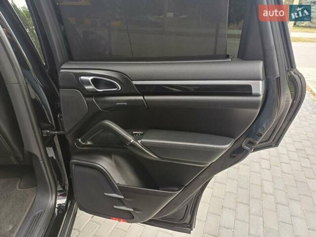 Чорний Порше Cayenne, об'ємом двигуна 3 л та пробігом 218 тис. км за 24000 $, фото 23 на Automoto.ua