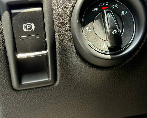 Черный Порше Каен, объемом двигателя 2.97 л и пробегом 248 тыс. км за 23500 $, фото 19 на Automoto.ua