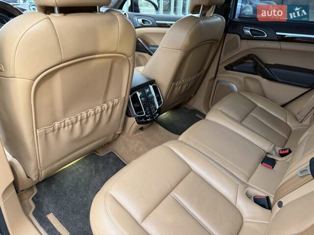 Черный Порше Каен, объемом двигателя 4.81 л и пробегом 43 тыс. км за 53000 $, фото 17 на Automoto.ua