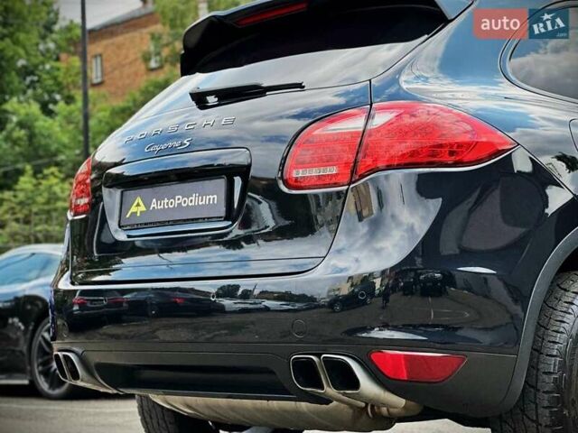 Чорний Порше Cayenne, об'ємом двигуна 4.13 л та пробігом 273 тис. км за 23999 $, фото 15 на Automoto.ua