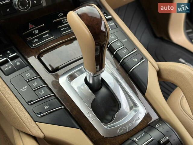 Порше Cayenne 2013 у Одесі на Automoto.ua Чорний Порше Cayenne, об'ємом двигуна 3.6 л та пробігом 160 тис. км за 18500 $, фото 81 на Automoto.ua
