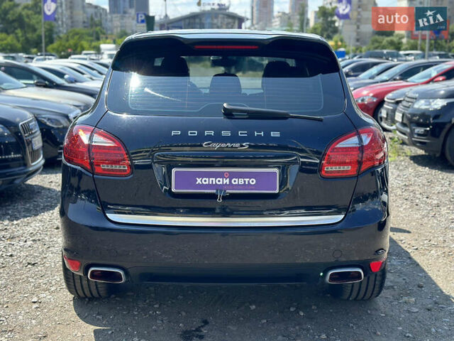 Чорний Порше Cayenne, об'ємом двигуна 4.13 л та пробігом 257 тис. км за 31500 $, фото 8 на Automoto.ua
