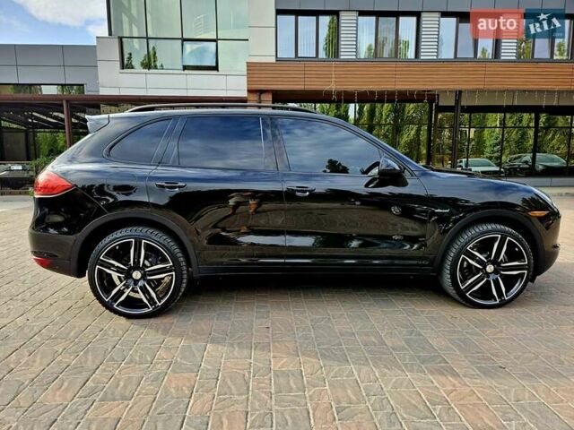 Порше Каен 2013 в Полтаве на Automoto.ua Черный Порше Каен, объемом двигателя 2.97 л и пробегом 258 тыс. км за 20950 $, фото 40 на Automoto.ua