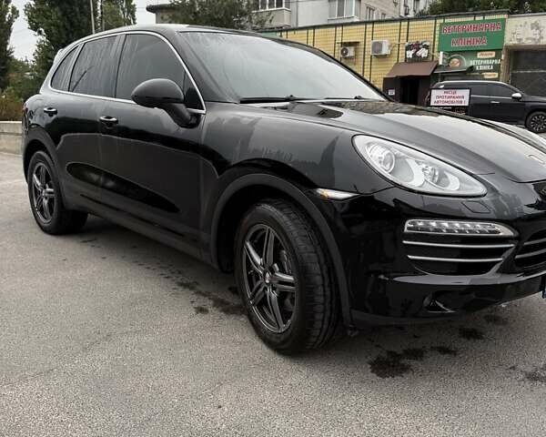 Черный Порше Каен, объемом двигателя 3.6 л и пробегом 151 тыс. км за 23500 $, фото 2 на Automoto.ua
