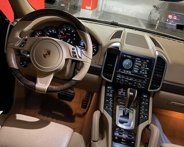 Чорний Порше Cayenne, об'ємом двигуна 3.6 л та пробігом 109 тис. км за 22500 $, фото 7 на Automoto.ua