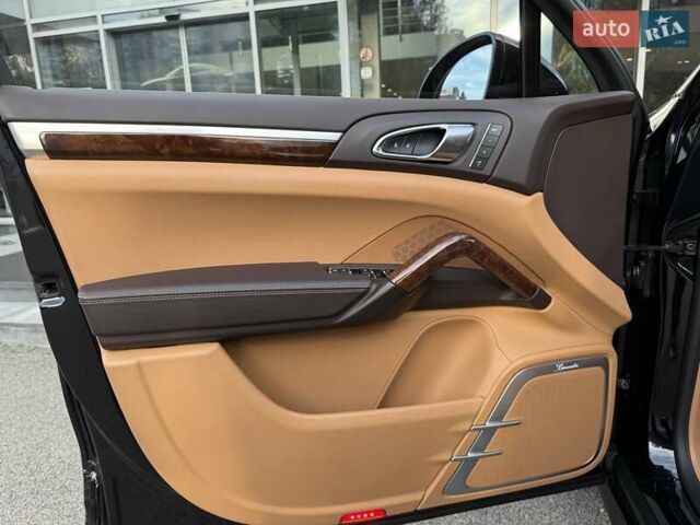 Черный Порше Каен, объемом двигателя 4.81 л и пробегом 43 тыс. км за 53000 $, фото 21 на Automoto.ua