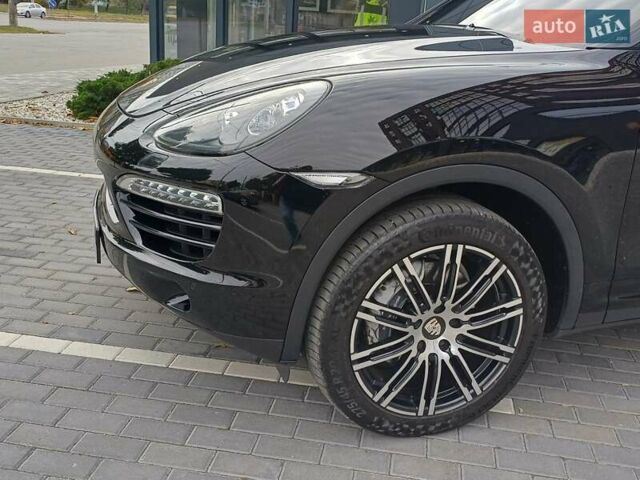 Чорний Порше Cayenne, об'ємом двигуна 3 л та пробігом 218 тис. км за 24000 $, фото 5 на Automoto.ua