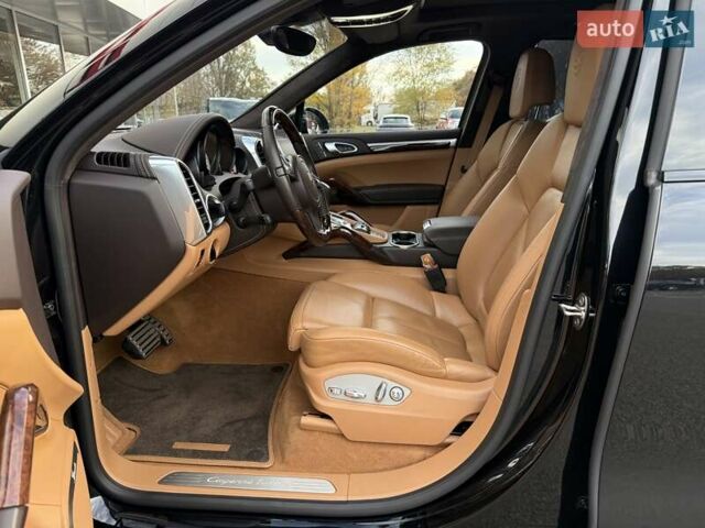 Черный Порше Каен, объемом двигателя 4.81 л и пробегом 43 тыс. км за 53000 $, фото 20 на Automoto.ua