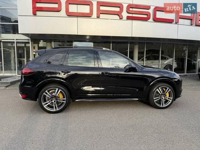 Черный Порше Каен, объемом двигателя 4.81 л и пробегом 43 тыс. км за 53000 $, фото 2 на Automoto.ua