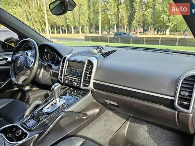 Порше Каен 2013 в Полтаве на Automoto.ua Черный Порше Каен, объемом двигателя 2.97 л и пробегом 258 тыс. км за 20950 $, фото 95 на Automoto.ua