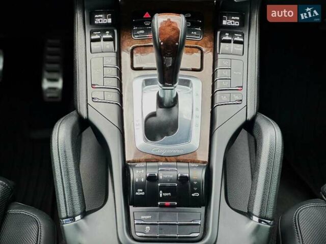 Чорний Порше Cayenne, об'ємом двигуна 4.13 л та пробігом 273 тис. км за 23999 $, фото 51 на Automoto.ua