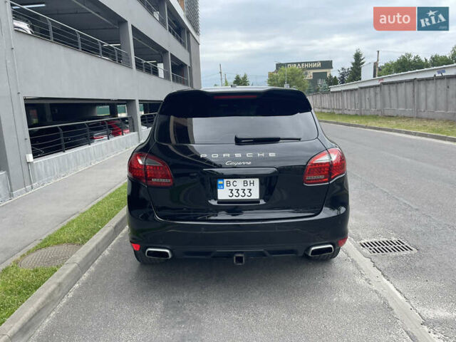 Чорний Порше Cayenne, об'ємом двигуна 3 л та пробігом 180 тис. км за 27300 $, фото 4 на Automoto.ua