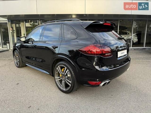 Черный Порше Каен, объемом двигателя 4.81 л и пробегом 43 тыс. км за 53000 $, фото 5 на Automoto.ua
