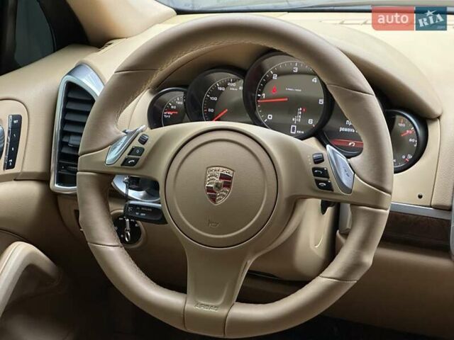 Черный Порше Каен, объемом двигателя 3 л и пробегом 190 тыс. км за 25900 $, фото 24 на Automoto.ua