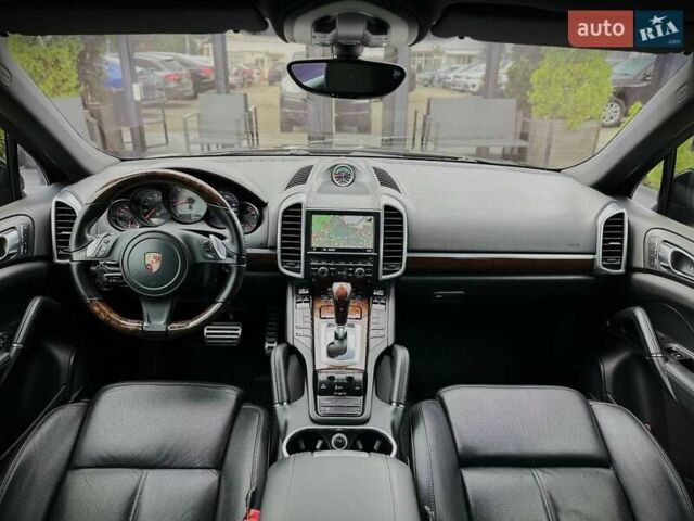 Чорний Порше Cayenne, об'ємом двигуна 4.13 л та пробігом 273 тис. км за 23999 $, фото 34 на Automoto.ua