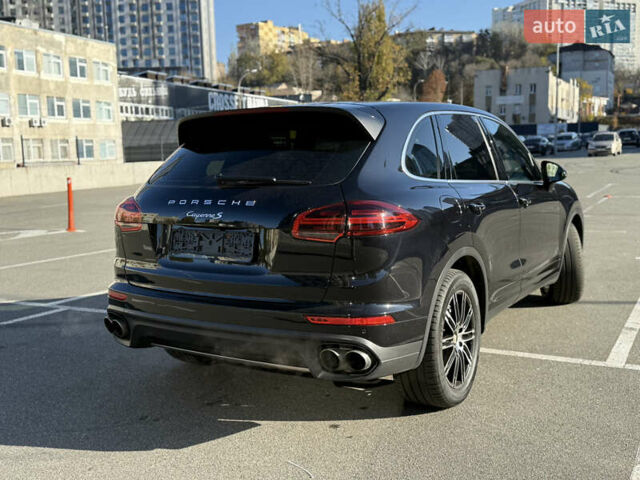 Черный Порше Каен, объемом двигателя 3.6 л и пробегом 120 тыс. км за 39000 $, фото 3 на Automoto.ua