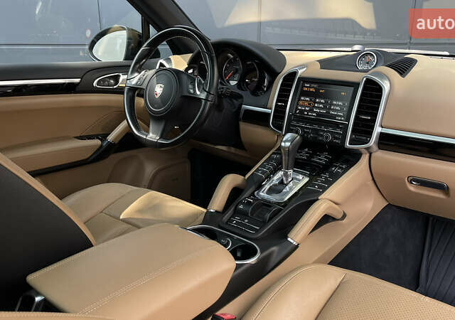 Черный Порше Каен, объемом двигателя 3.6 л и пробегом 124 тыс. км за 25800 $, фото 7 на Automoto.ua