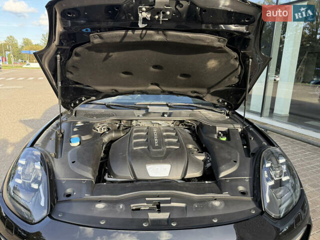 Чорний Порше Cayenne, об'ємом двигуна 2.97 л та пробігом 147 тис. км за 29800 $, фото 13 на Automoto.ua