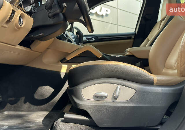 Черный Порше Каен, объемом двигателя 3.6 л и пробегом 124 тыс. км за 25800 $, фото 25 на Automoto.ua