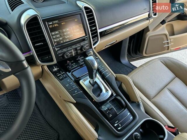 Чорний Порше Cayenne, об'ємом двигуна 2.97 л та пробігом 164 тис. км за 27999 $, фото 32 на Automoto.ua