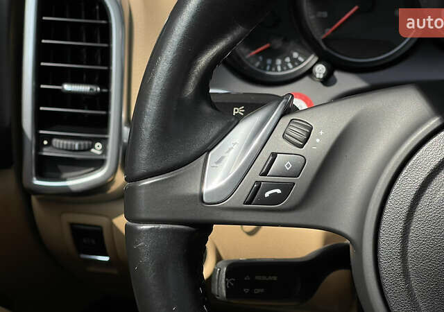 Черный Порше Каен, объемом двигателя 3.6 л и пробегом 124 тыс. км за 25800 $, фото 19 на Automoto.ua