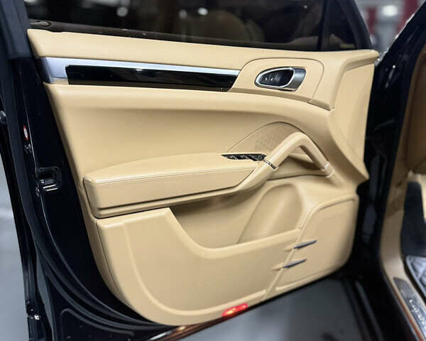 Чорний Порше Cayenne, об'ємом двигуна 2.97 л та пробігом 169 тис. км за 31900 $, фото 14 на Automoto.ua