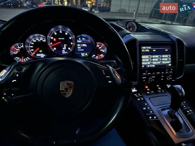 Черный Порше Каен, объемом двигателя 3.6 л и пробегом 252 тыс. км за 25999 $, фото 22 на Automoto.ua