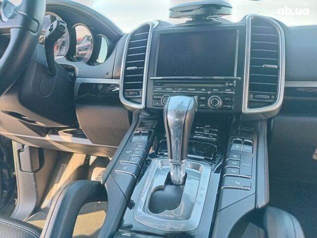 Чорний Порше Cayenne, об'ємом двигуна 3.6 л та пробігом 137 тис. км за 25590 $, фото 28 на Automoto.ua
