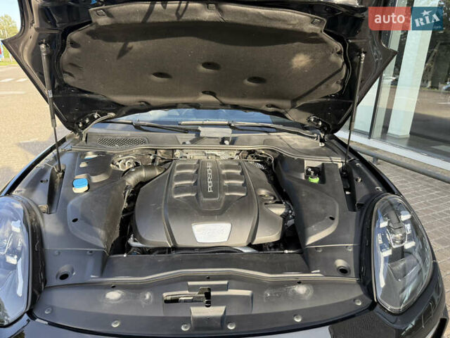 Чорний Порше Cayenne, об'ємом двигуна 2.97 л та пробігом 147 тис. км за 29800 $, фото 11 на Automoto.ua