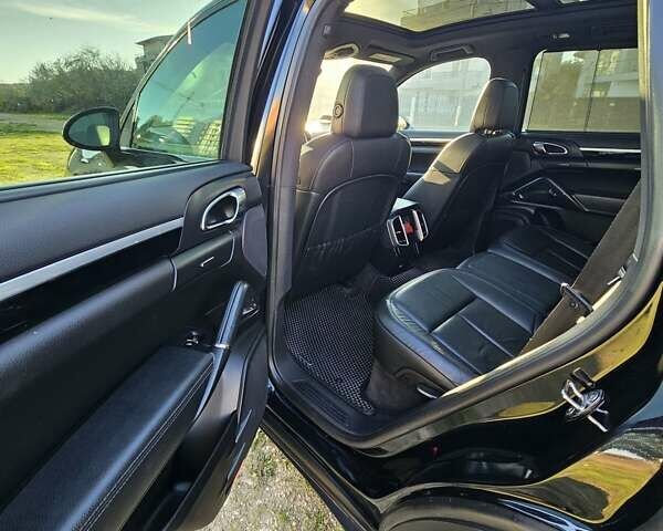 Чорний Порше Cayenne, об'ємом двигуна 3.6 л та пробігом 248 тис. км за 25500 $, фото 3 на Automoto.ua