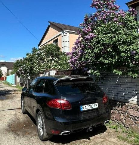 Черный Порше Каен, объемом двигателя 3 л и пробегом 270 тыс. км за 17000 $, фото 1 на Automoto.ua