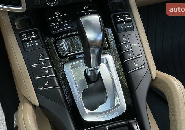 Черный Порше Каен, объемом двигателя 3.6 л и пробегом 124 тыс. км за 25800 $, фото 15 на Automoto.ua