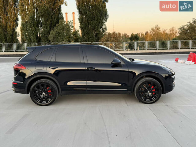 Чорний Порше Cayenne, об'ємом двигуна 3.6 л та пробігом 161 тис. км за 25000 $, фото 3 на Automoto.ua
