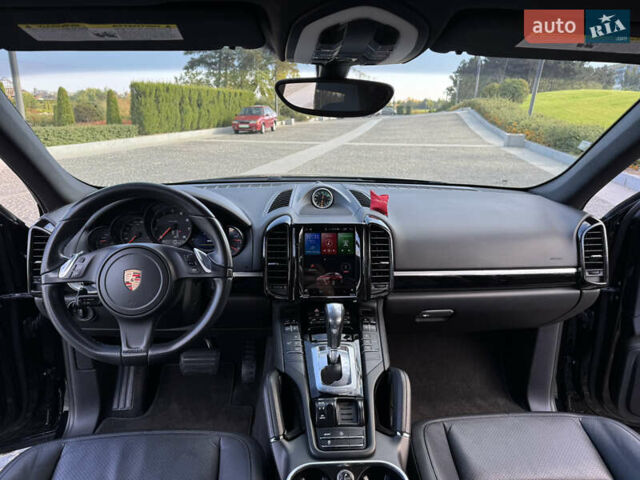 Порше Cayenne 2014 у Дніпро (Дніпропетровську) на Automoto.ua Чорний Порше Cayenne, об'ємом двигуна 3.6 л та пробігом 149 тис. км за 24999 $, фото 25 на Automoto.ua