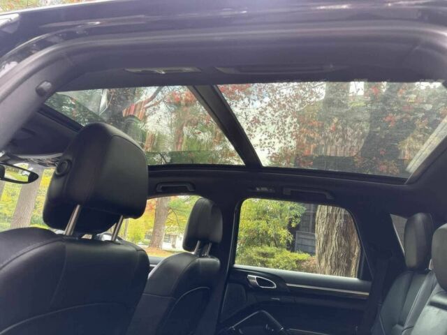 Чорний Порше Cayenne, об'ємом двигуна 3.6 л та пробігом 80 тис. км за 10600 $, фото 7 на Automoto.ua